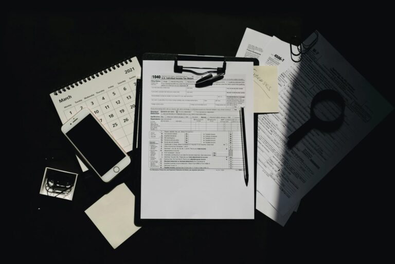 SEO audit checklist with clipboard and pen for franchise location review