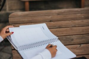 SEO copywriting versus sales copywriting comparison showing balanced content strategy